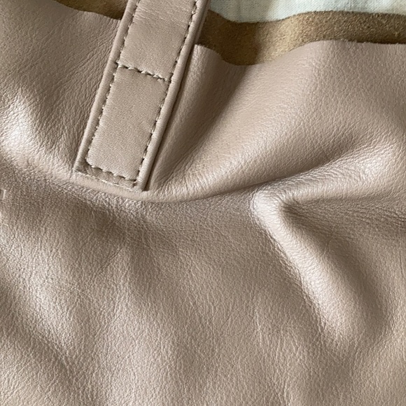 THE CASE taupe leather tote - Picture 3 of 4